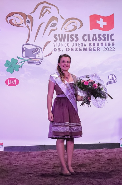 BVCH41114 Alessia Sonderegger - 6. Schweizer Braunviehkönigin 2022